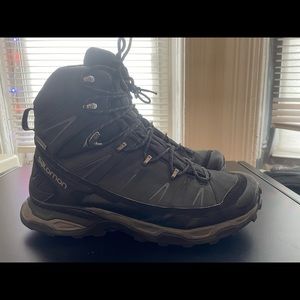 Salomon black hiking boots